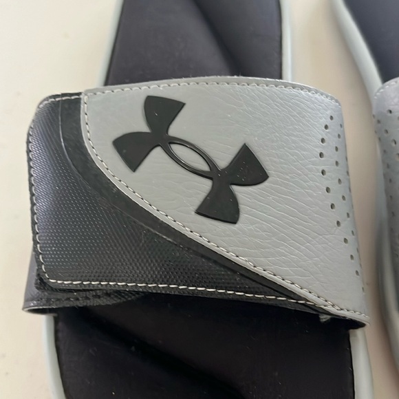 Under Armour - Men’s ignite slides / sandals.  Size 8.  Gray and black - Picture 2 of 9